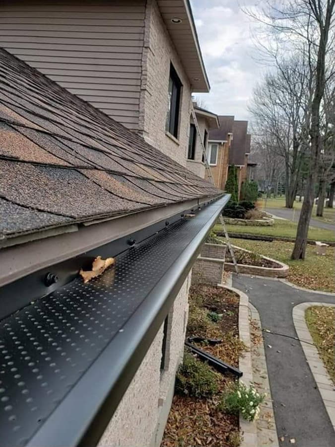 Aluminum soffit and fascia replacement — Rigaud QC